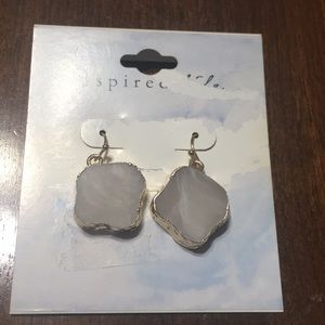 COPY - Inspired life earring color lite gray and gold